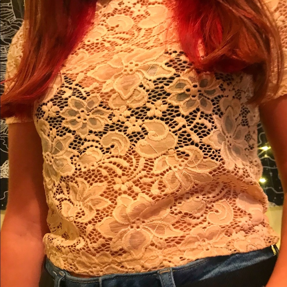 Pink laced cropped tee shirt